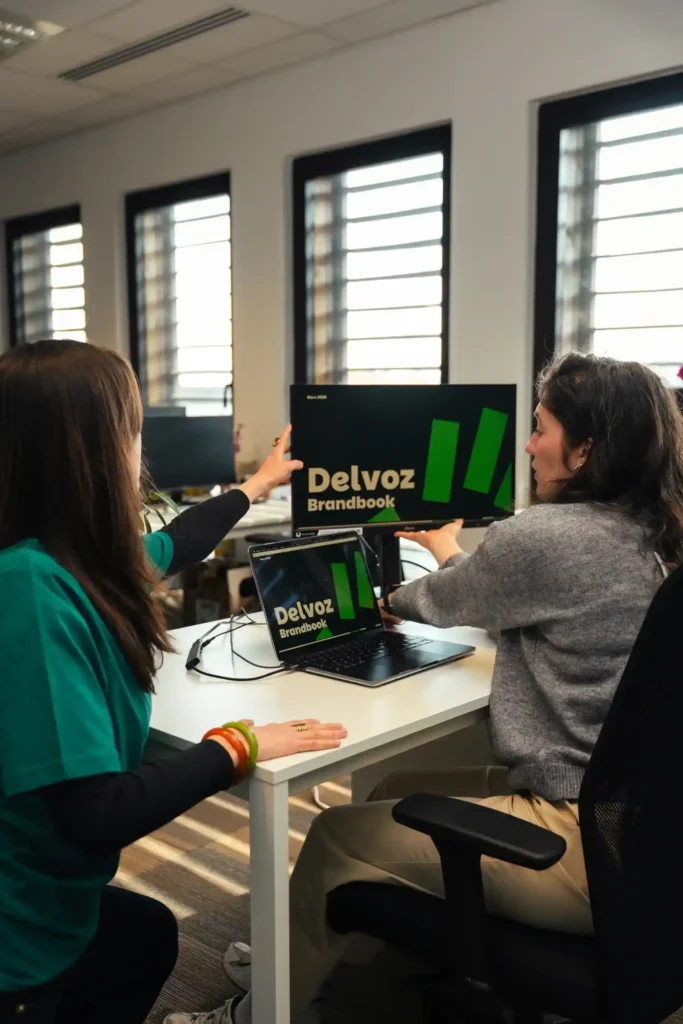 douleur nuque travail écran poste bureau