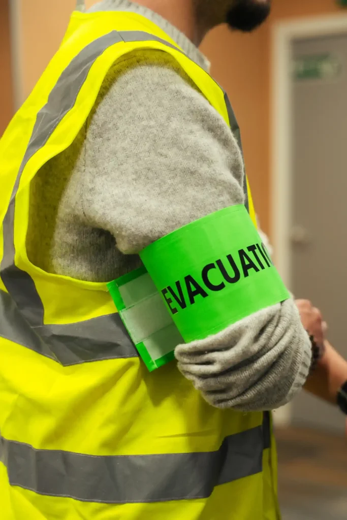 evacuation incendie bureau salaries fumee